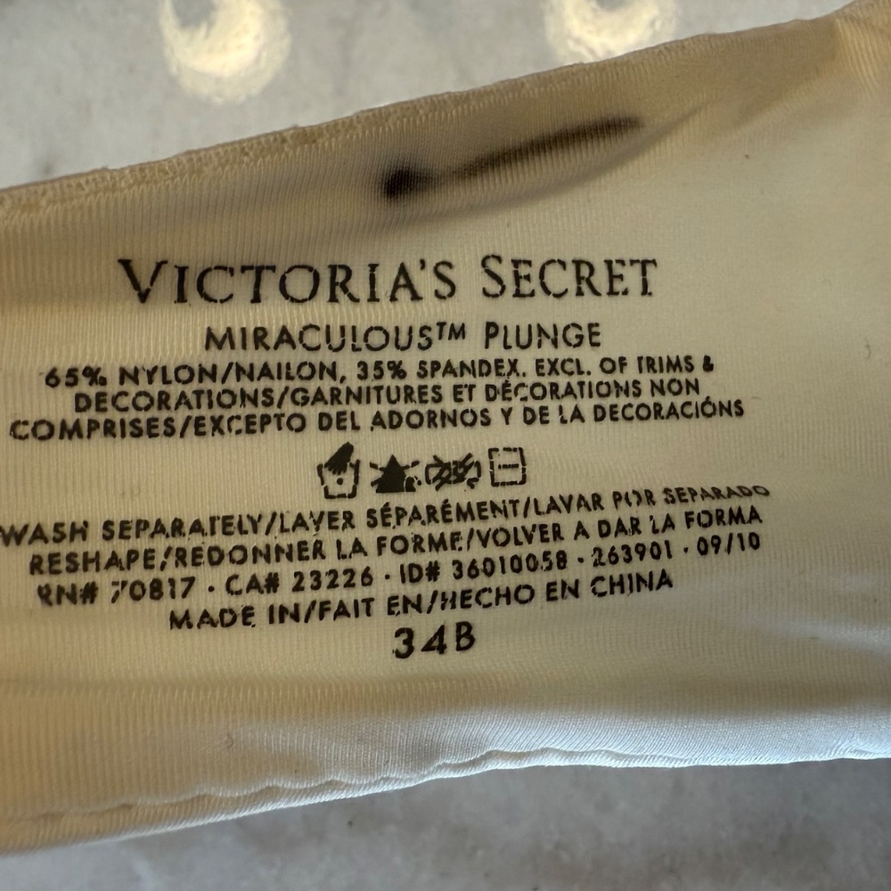 RARE 2010 Victoria’s Secret Fashion Show Swarovski 34B Bombshell Bra WITH TAG - Picture 4 of 9